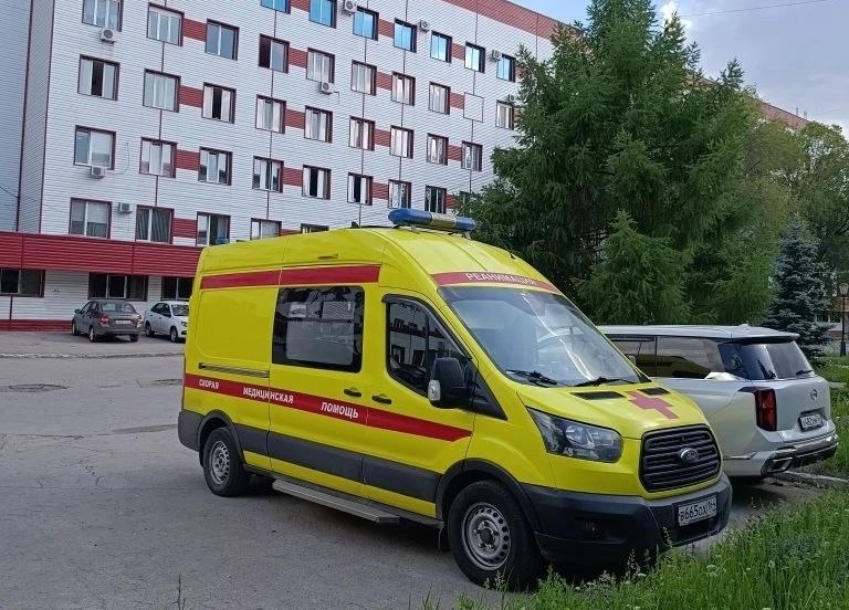 Пострадавшего от удара током саратовского подростка санавиацией доставили в Нижний Новгород Пострадавшего от удара током саратовского подростка санавиацией доставили в Нижний Новгород